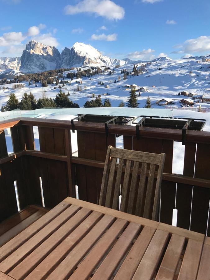 Appartamento Con Vista Sull'Alpe Di Siusi Bulla Luaran gambar