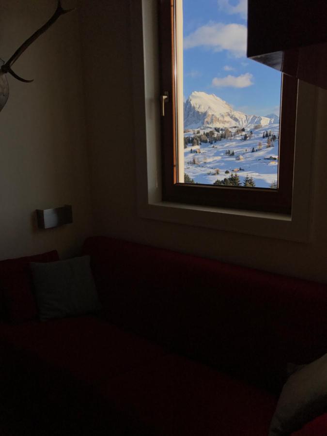 Appartamento Con Vista Sull'Alpe Di Siusi Bulla Luaran gambar